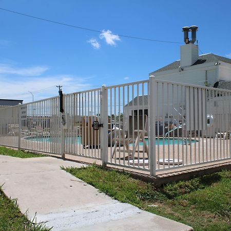 Days Inn By Wyndham Waco University Area Εξωτερικό φωτογραφία