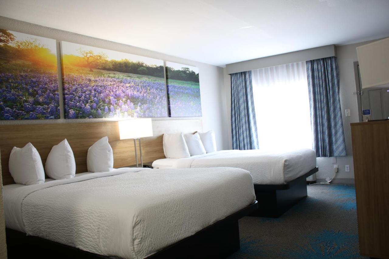 Days Inn By Wyndham Waco University Area Εξωτερικό φωτογραφία