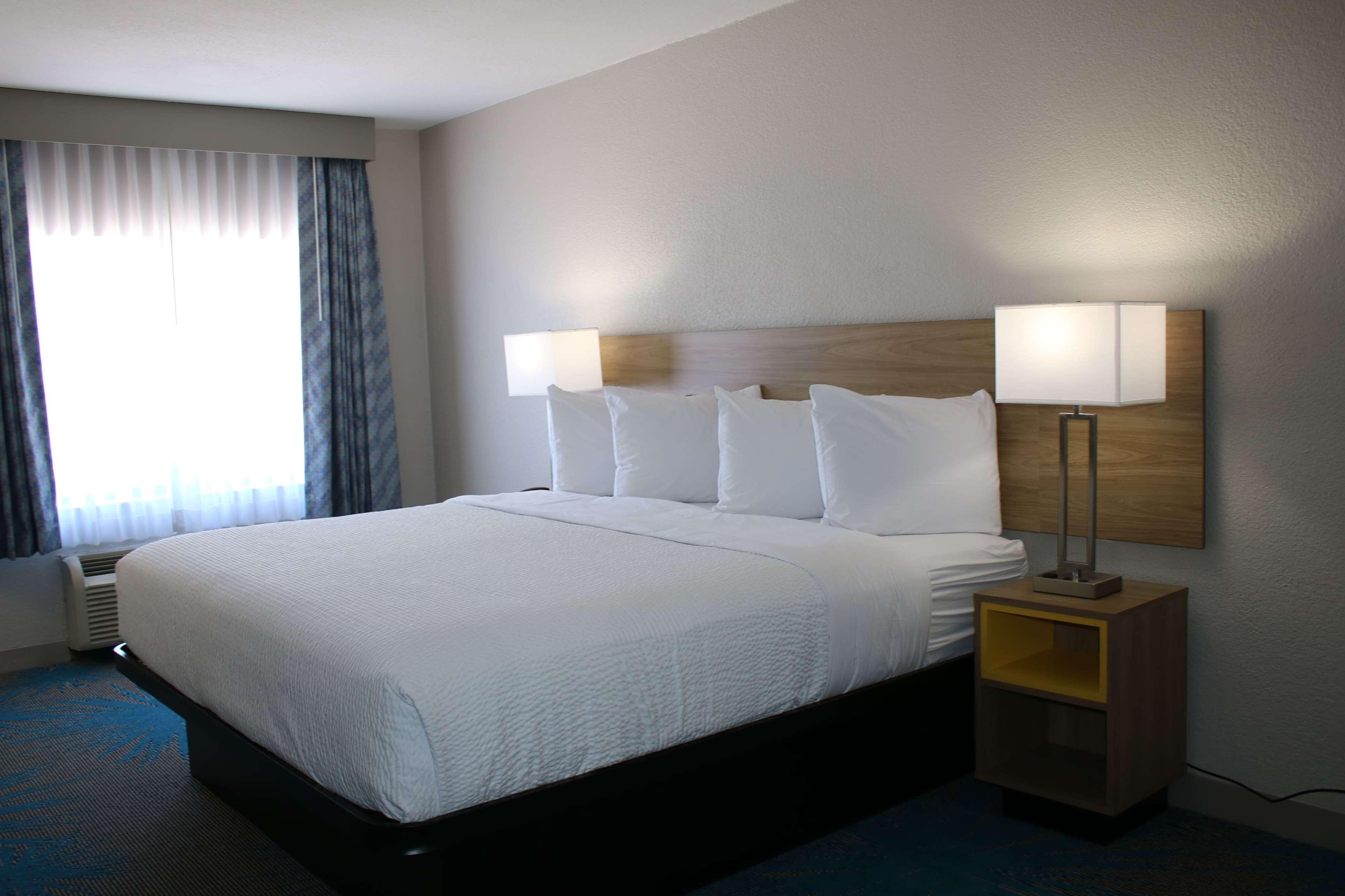 Days Inn By Wyndham Waco University Area Εξωτερικό φωτογραφία