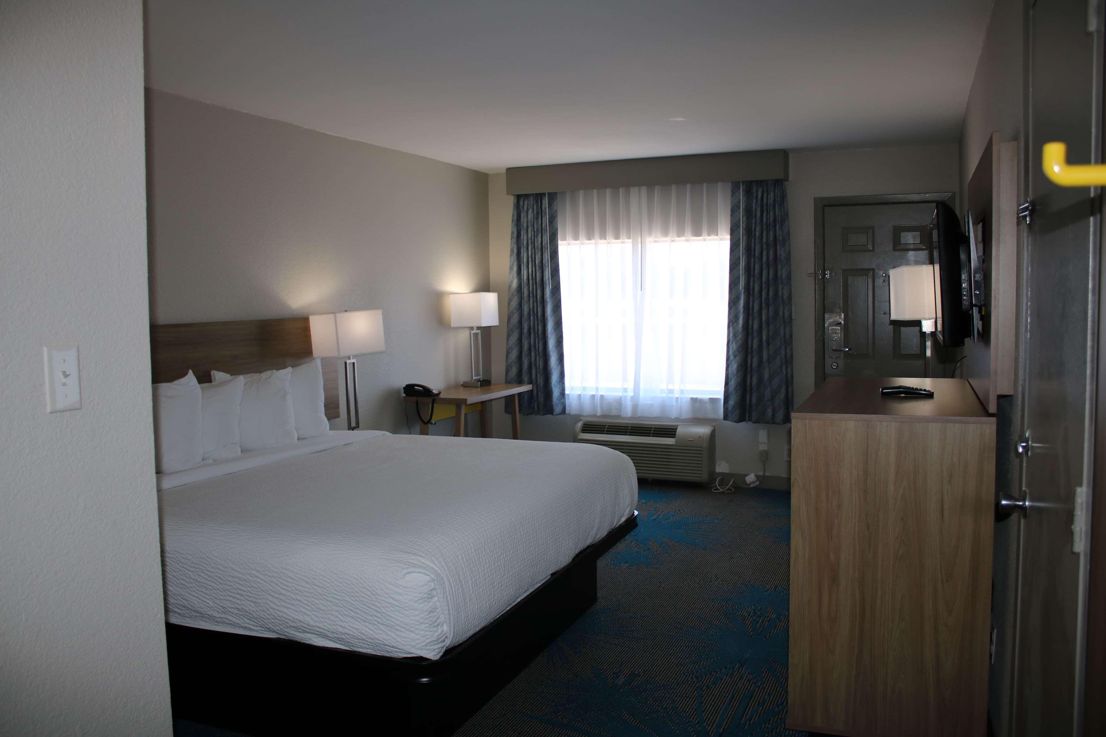 Days Inn By Wyndham Waco University Area Εξωτερικό φωτογραφία