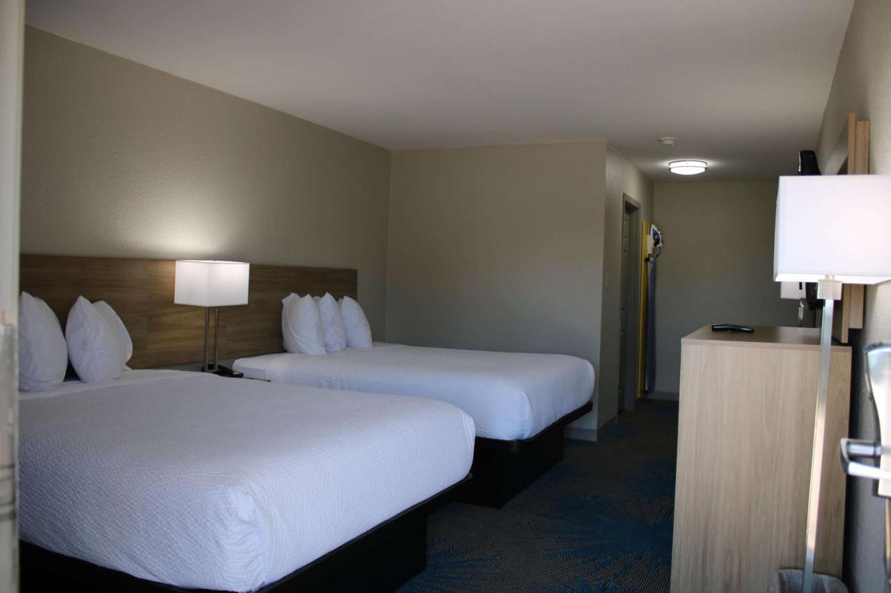 Days Inn By Wyndham Waco University Area Εξωτερικό φωτογραφία