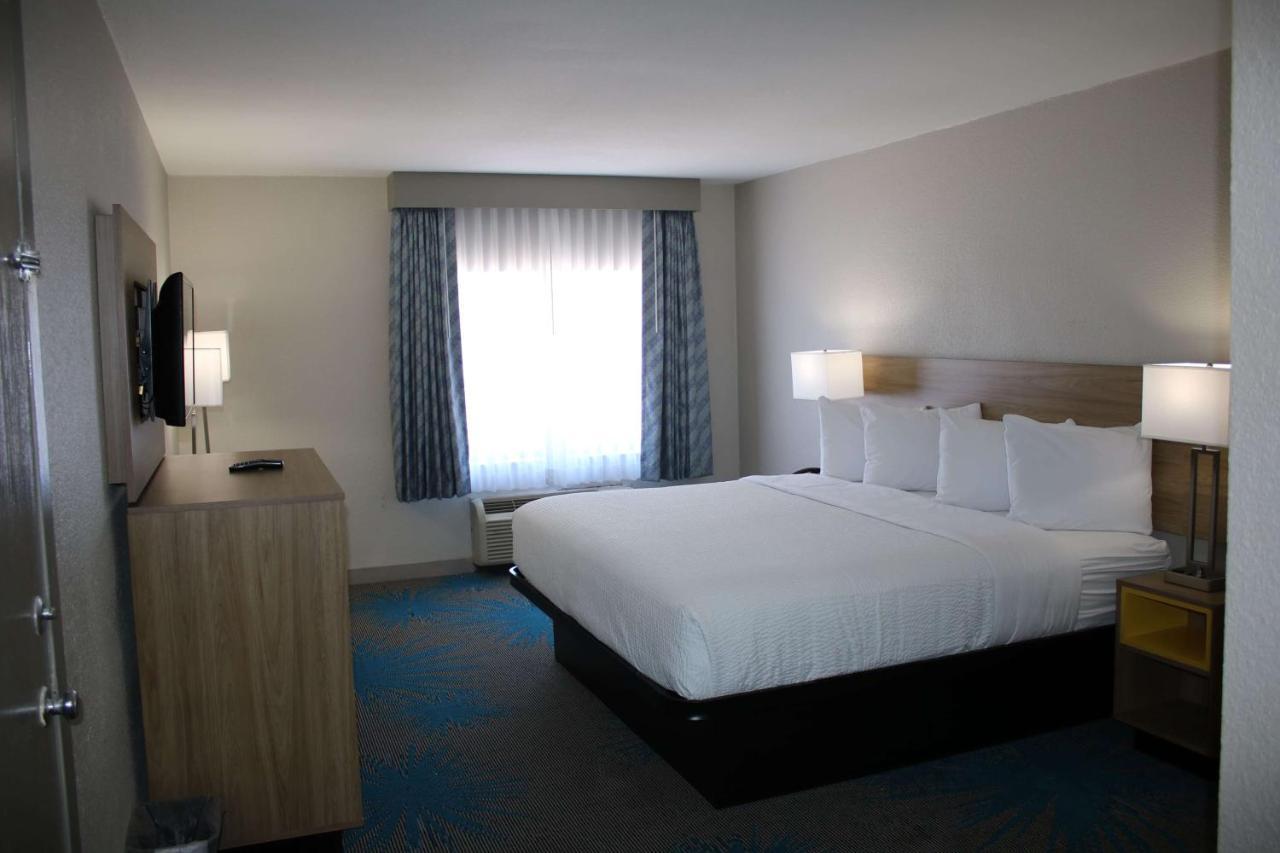 Days Inn By Wyndham Waco University Area Εξωτερικό φωτογραφία